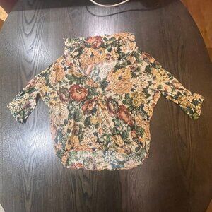 Zara Woman women's flower button up top size M pre owned